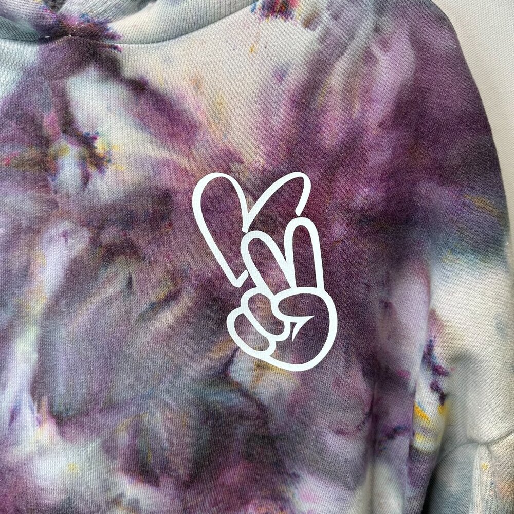 New Women’s Cropped Cinched Bottom Hoodie - image 3